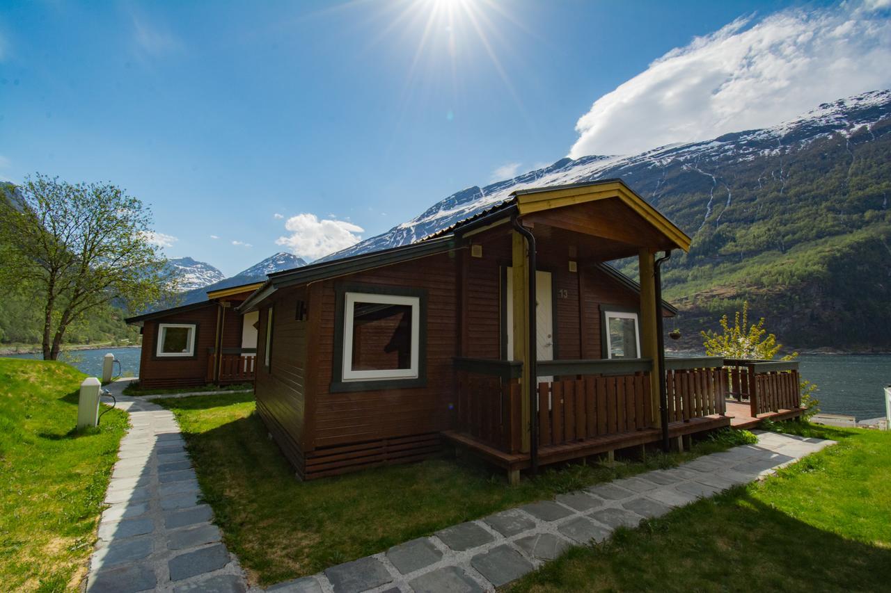 Grande Hytteutleige Og Camping Geiranger Exterior photo