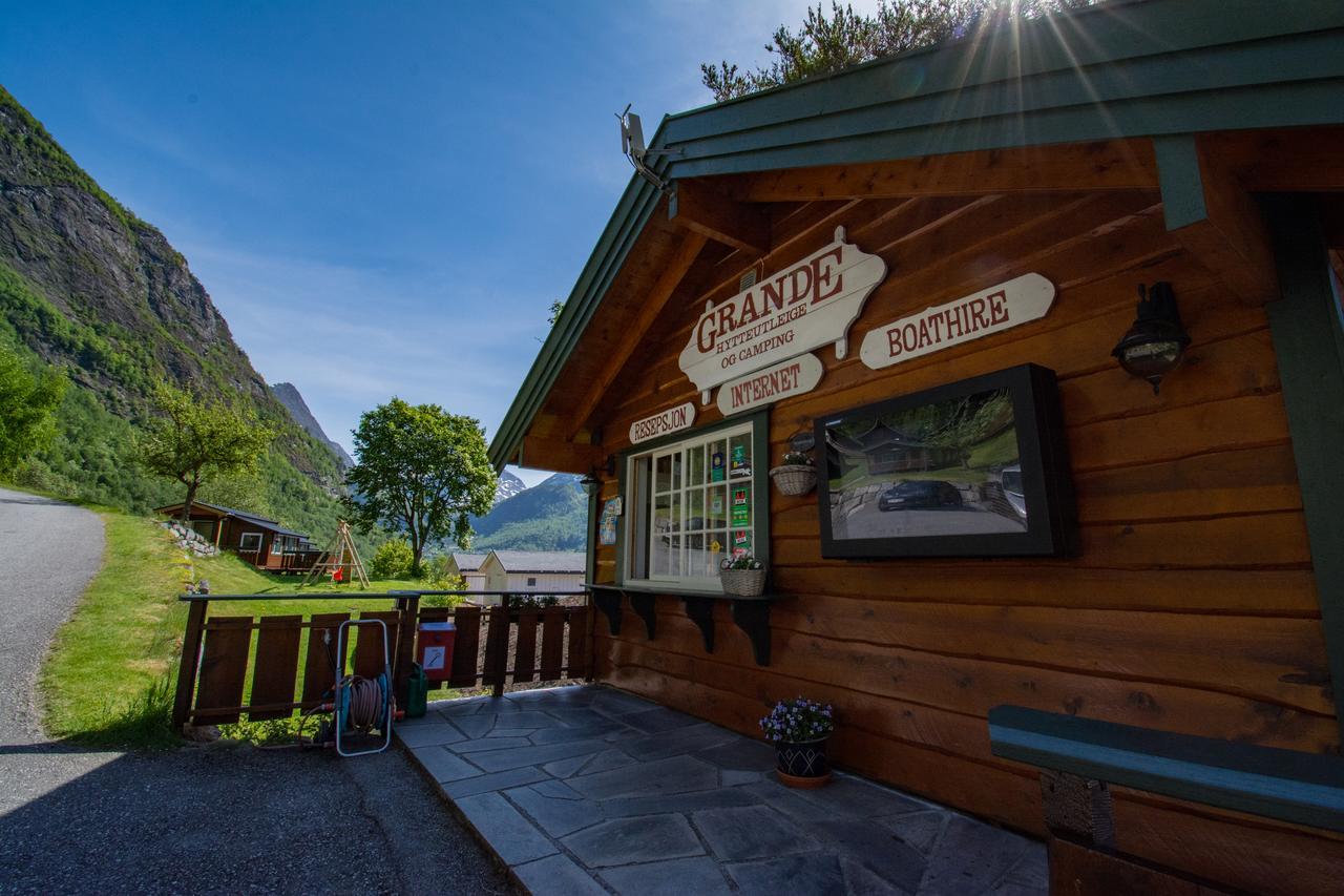 Grande Hytteutleige Og Camping Geiranger Exterior photo